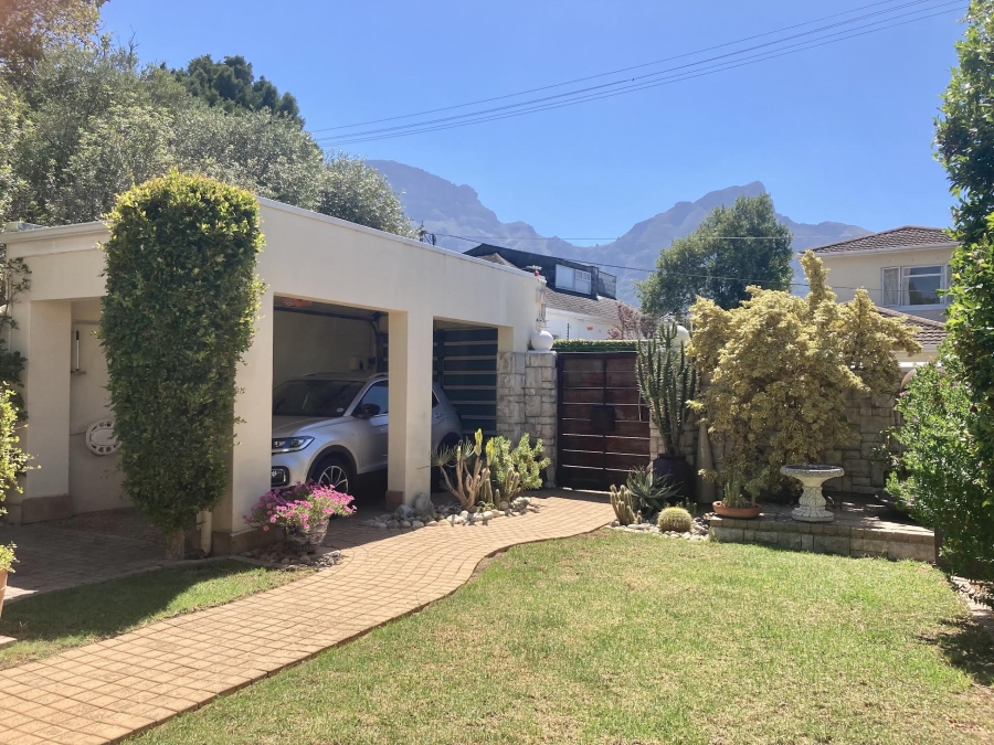 To Let 3 Bedroom Property for Rent in Claremont Upper Western Cape